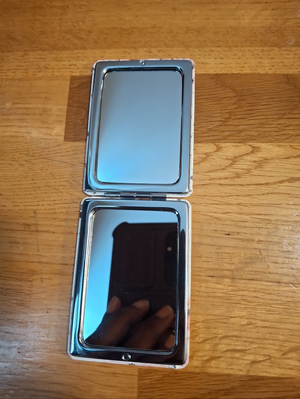 Two 2 In 1 Cosmetic Mirrors New - Picture 4 of 6